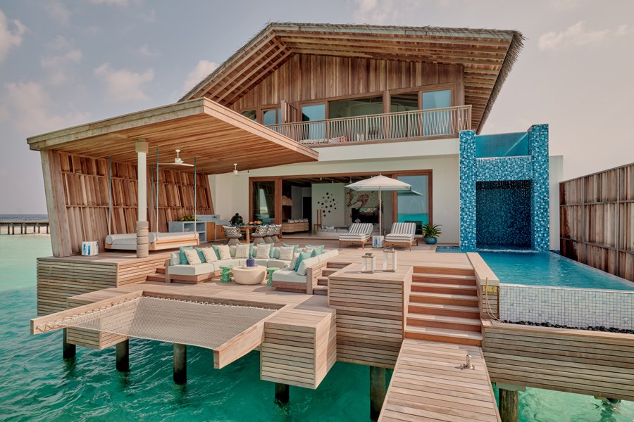 Познакомьтесь — .Here