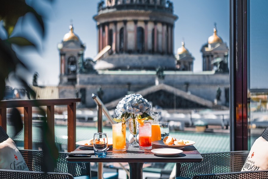 Май в Петербурге